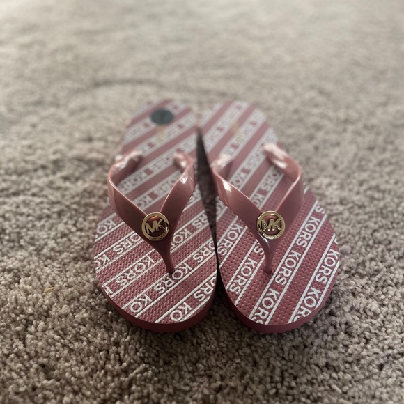 Michael Kors Flip Flops - Picture 2 of 3